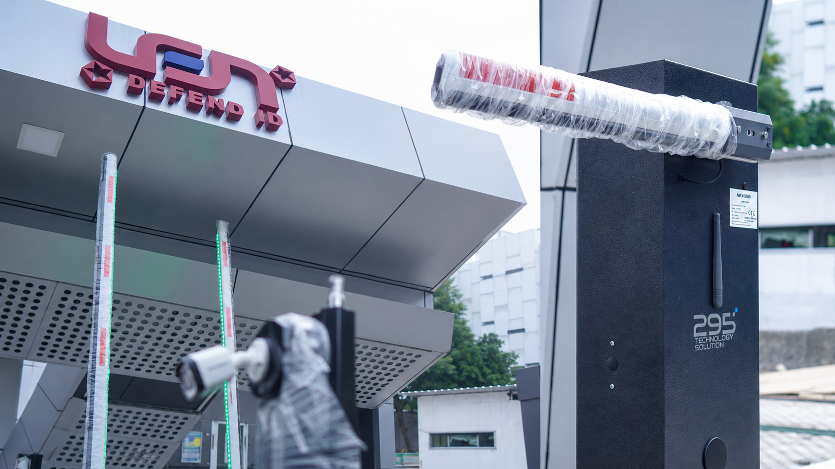 Gate Akses Karyawan PT LEN